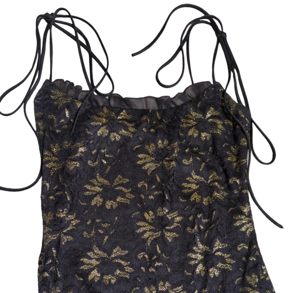 Lucy in the sky mini dress color black and gold flower. - Picture 3 of 6